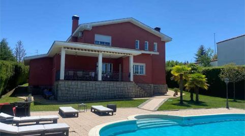 Foto 2 de Casa adosada en venta en Santa Marta de Tormes, Salamanca