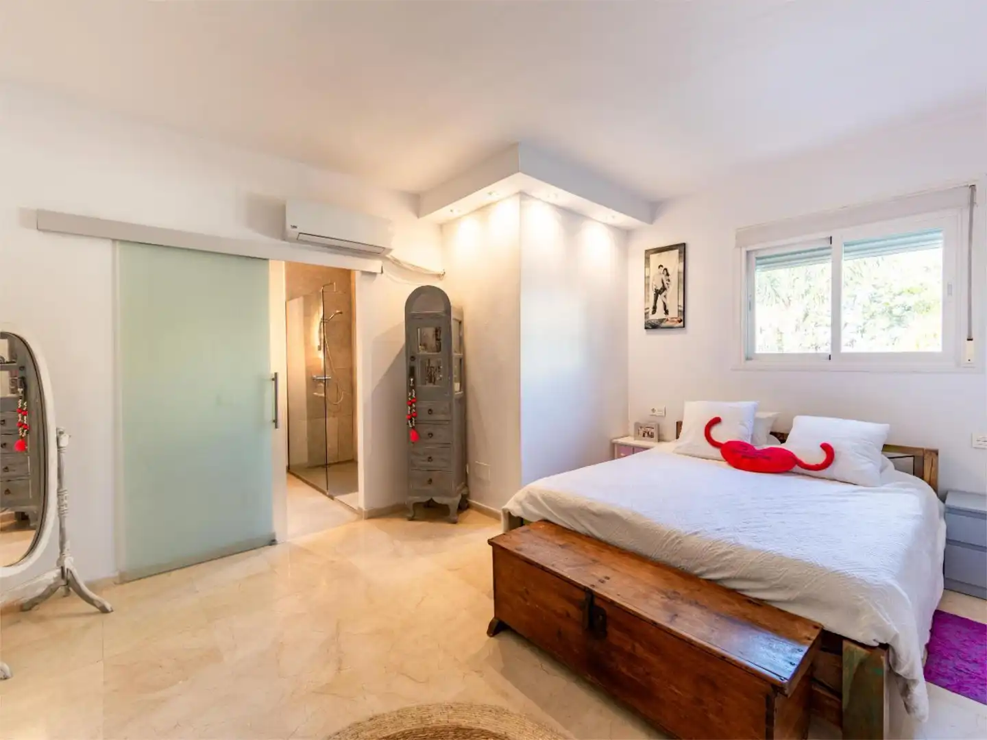 Pis en venda a Avenida Virgen del Rocío, 20, San Pedro de Alcántara pueblo Dormitori de Pis en venda en Marbella amb Aire condicionat, Terrassa i Piscina