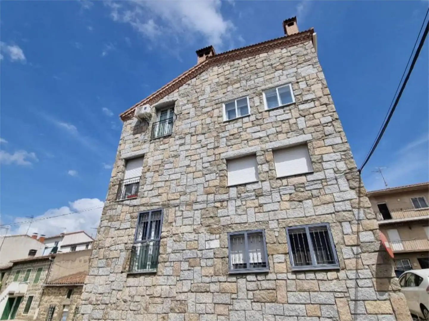 Exterior view of Flat for rent in Navaluenga  with Heating, Storage room and Balcony