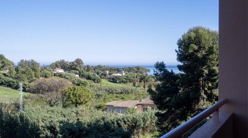 Foto 3 de Pis en venda a Calle Sierra Morena, 23, Las Lomas, Estepona