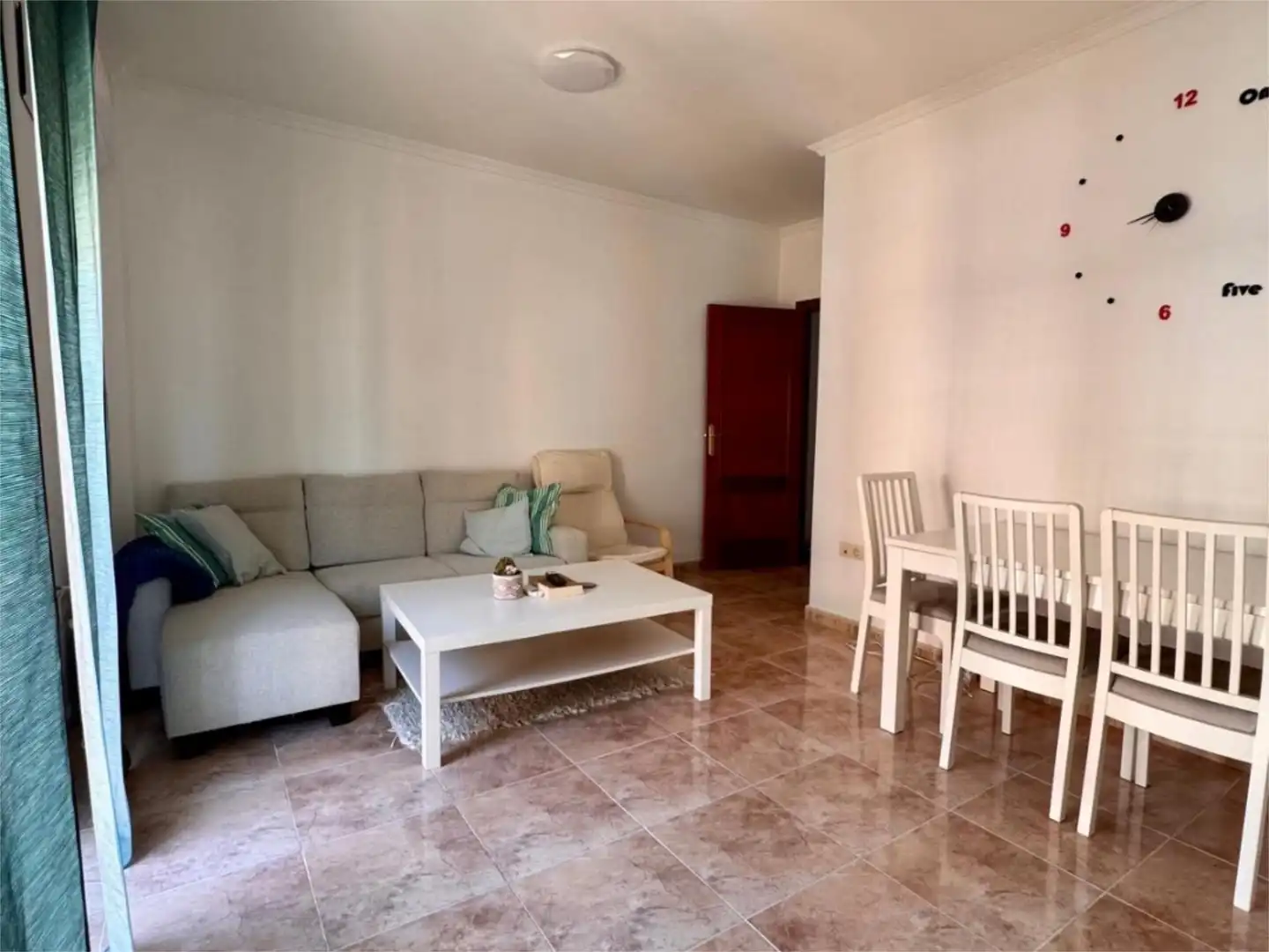 Piso en venta en Calle Julio Burell, 93, San Gonzalo Sala de estar de Piso en venta en Linares con Aire acondicionado y Balcón