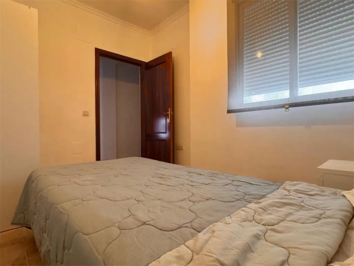 Piso en venta en Calle Julio Burell, 93, San Gonzalo Habitación de Piso en venta en Linares con Aire acondicionado y Balcón
