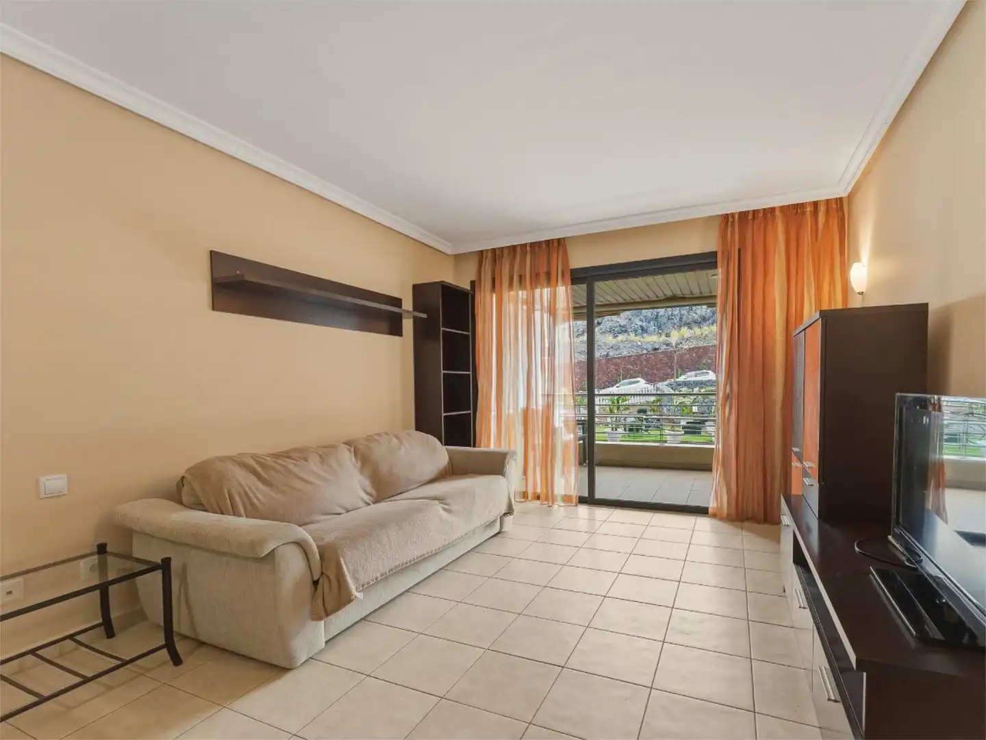 Flat for sale in Calle la Hondura, 22, Puerto de Santiago Living room of Flat for sale in Santiago del Teide with Air Conditioner, Heating and Terrace