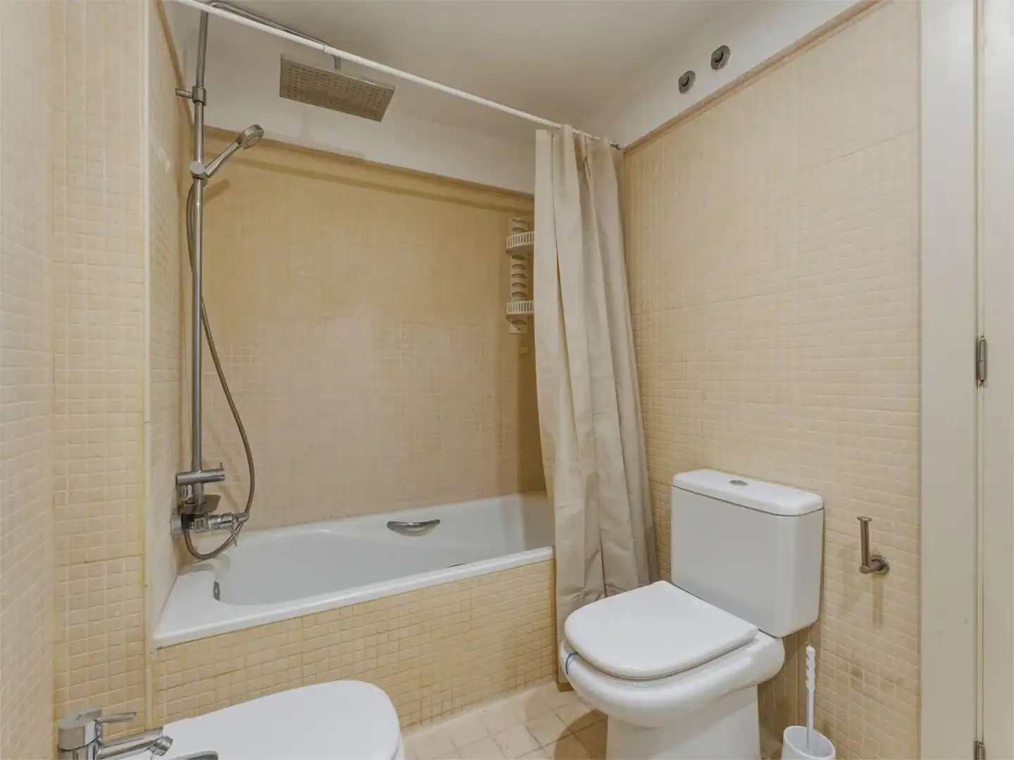 Flat for sale in Calle la Hondura, 22, Puerto de Santiago Bathroom of Flat for sale in Santiago del Teide with Air Conditioner, Heating and Terrace