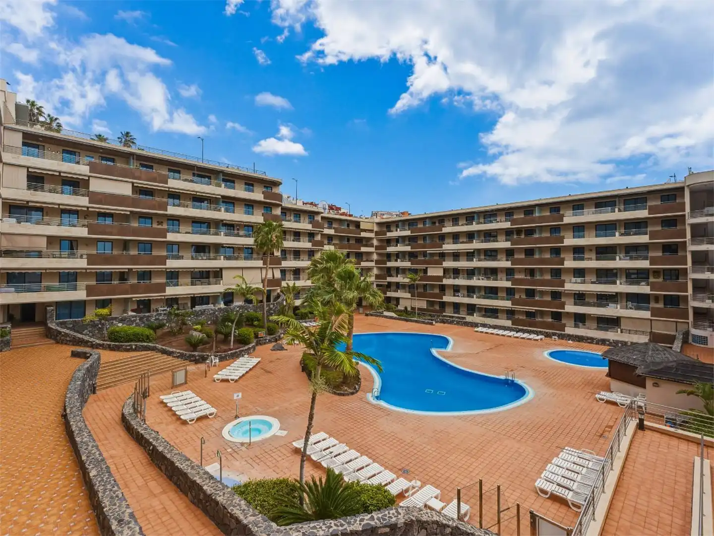 Schwimmbecken von Wohnung zum Verkauf in Santiago del Teide mit Klimaanlage, Terrasse und Schwimmbad