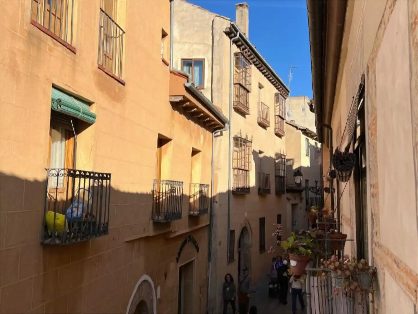 Piso en venta en Calle Daoiz, 9, Plaza Mayor - San Agustín Vista exterior de Piso en venta en Segovia con Calefacción, Parquet y Amueblado
