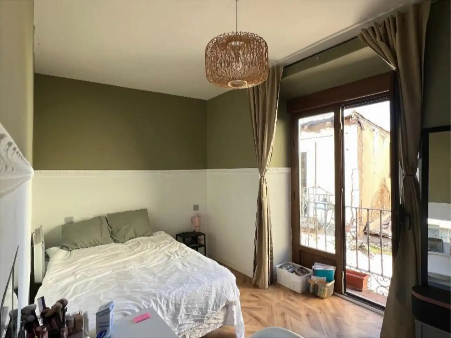 Piso en venta en Calle Daoiz, 9, Plaza Mayor - San Agustín Habitación de Piso en venta en Segovia con Calefacción, Parquet y Amueblado