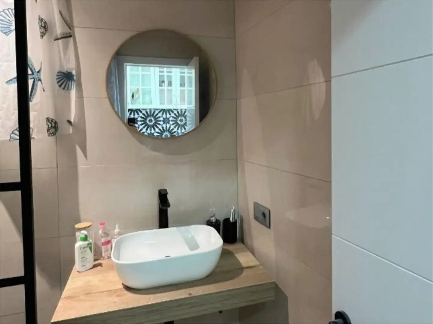 Piso en venta en Calle Daoiz, 9, Plaza Mayor - San Agustín Baño de Piso en venta en Segovia con Calefacción, Parquet y Amueblado
