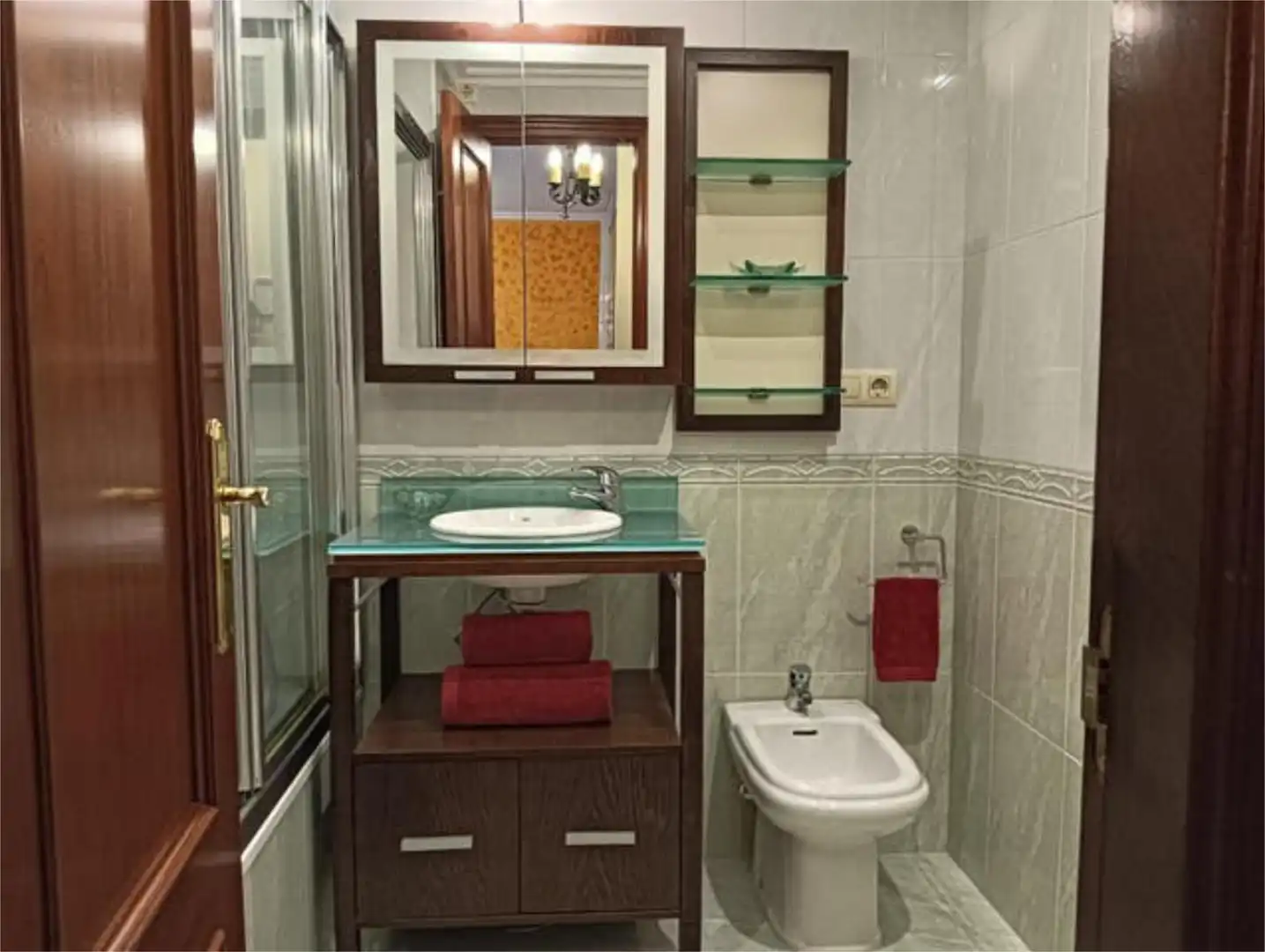 Apartament en venda a As Travesas - Balaídos Bany de Apartament en venda en Vigo amb Calefacció, Jardí privat i Traster