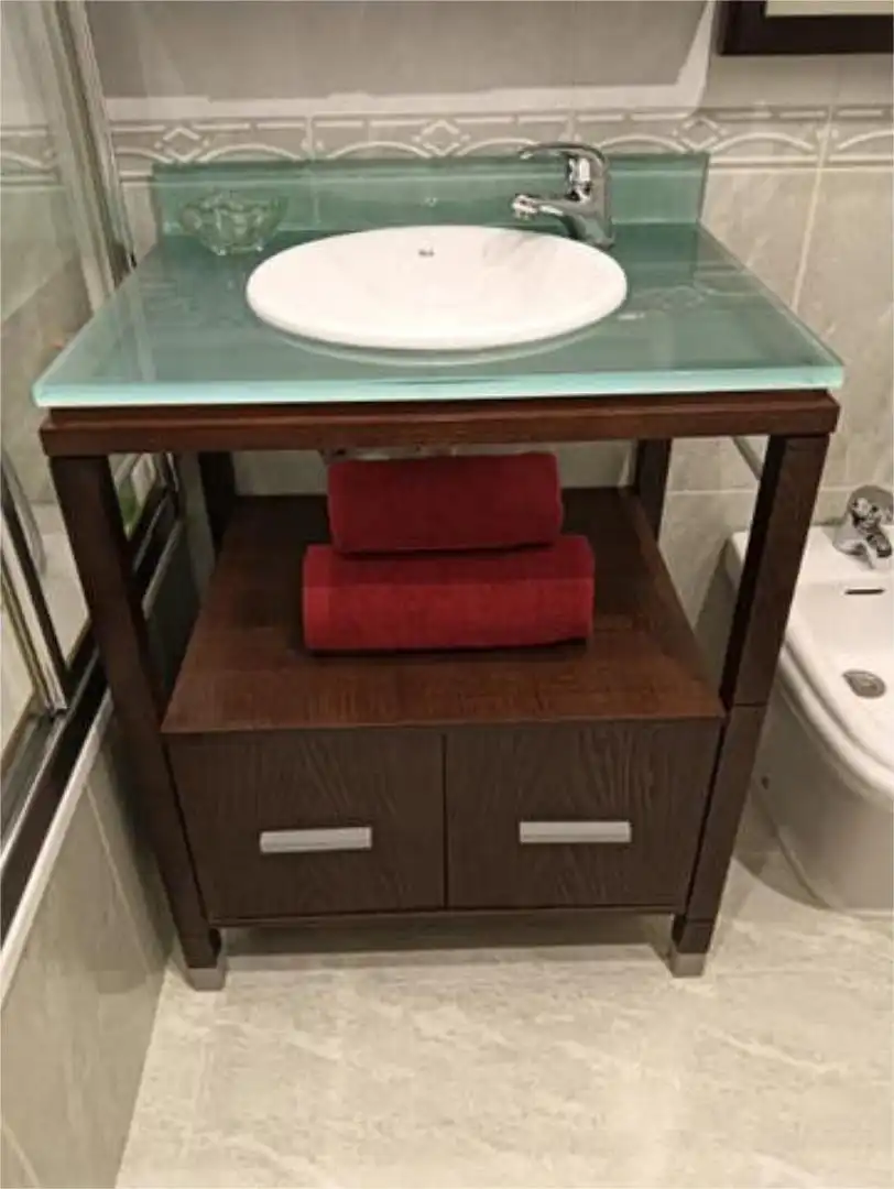Apartament en venda a As Travesas - Balaídos Bany de Apartament en venda en Vigo amb Calefacció, Jardí privat i Traster