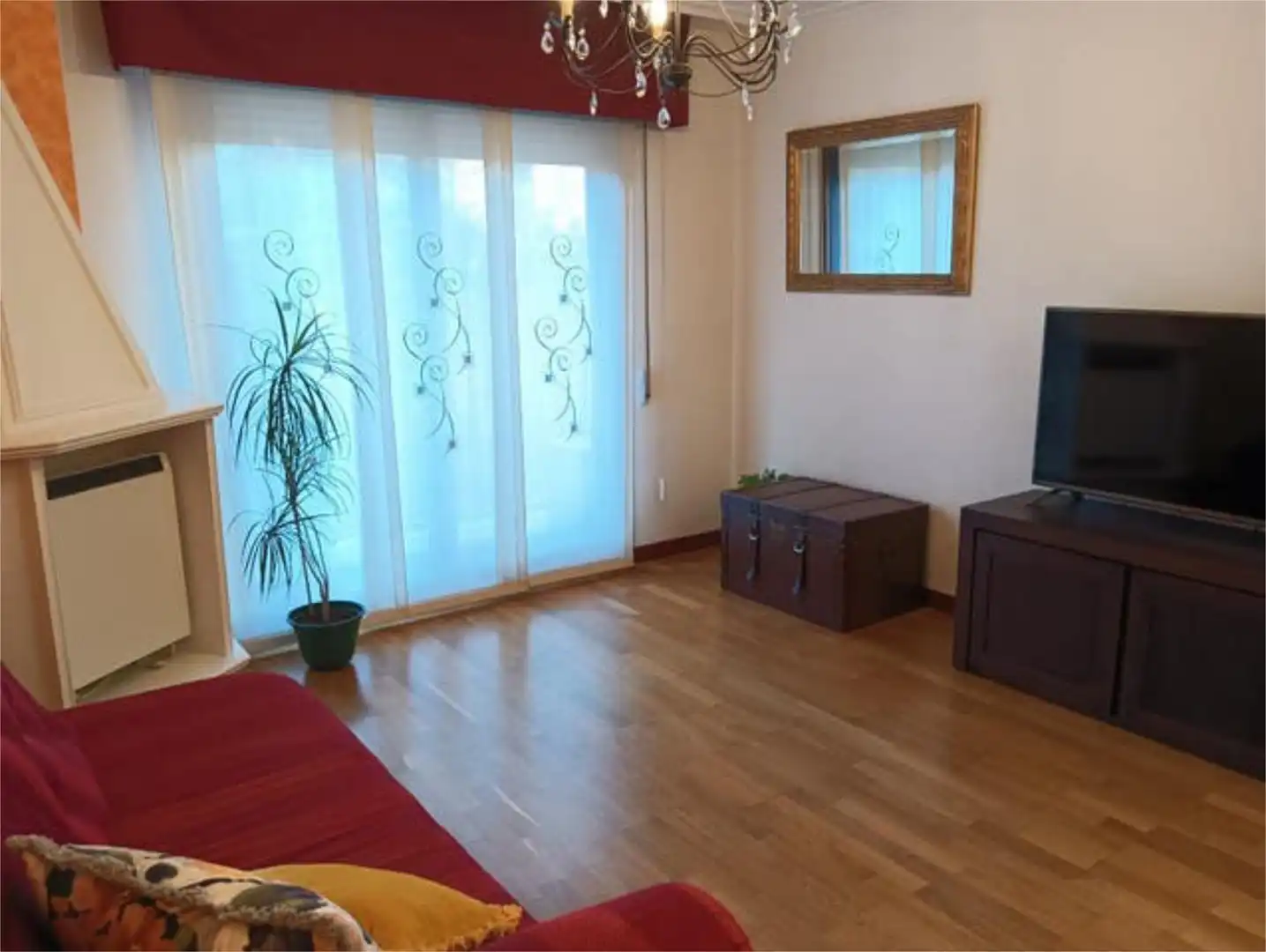 Apartament en venda a As Travesas - Balaídos Sala d'estar de Apartament en venda en Vigo amb Calefacció, Jardí privat i Traster
