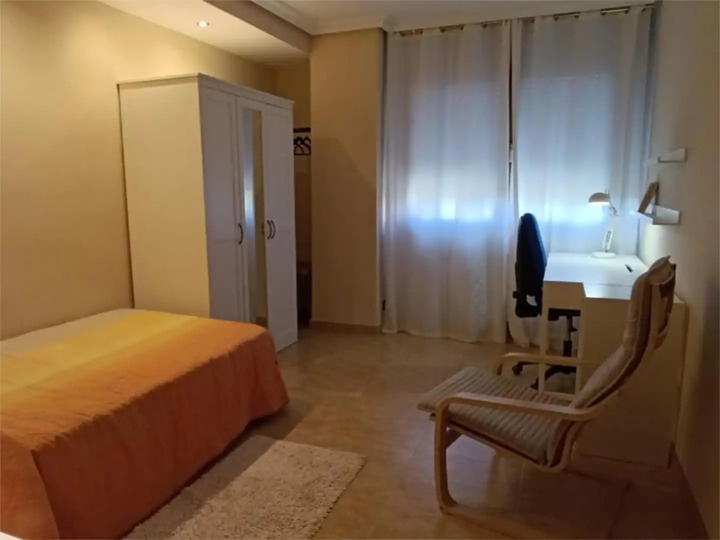 Schlafzimmer von Wohnung zur untervermieten in Palencia Capital mit Heizung, Parkett und Möbliert