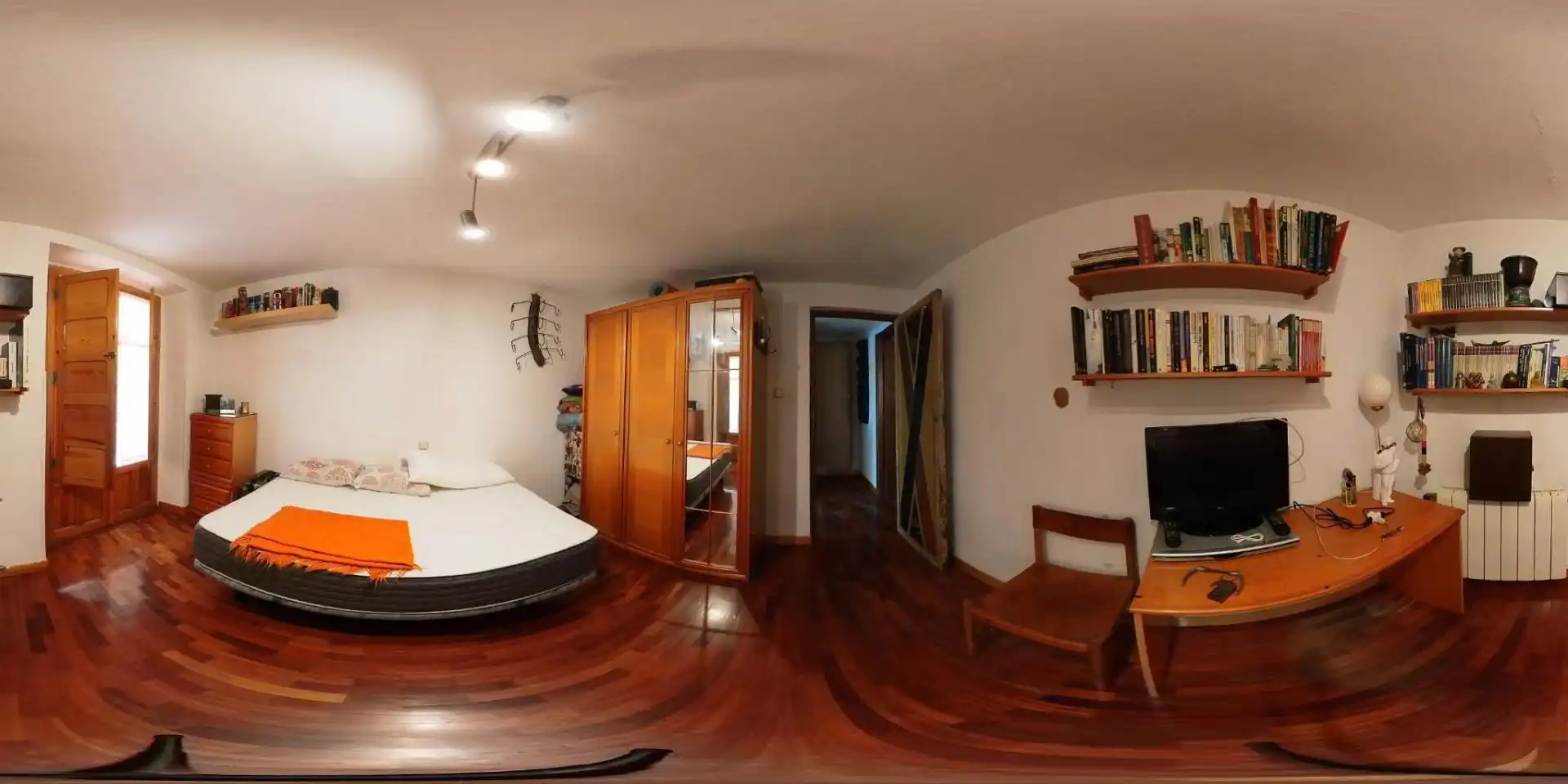 Casa adosada en venta en Calle del Capitán Rojas, 14, Peñafiel Habitación de Casa adosada en venta en Peñafiel