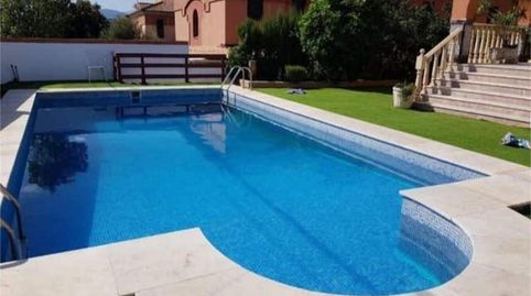 Foto 2 de Casa adosada en venda a Los Pinos, Algeciras