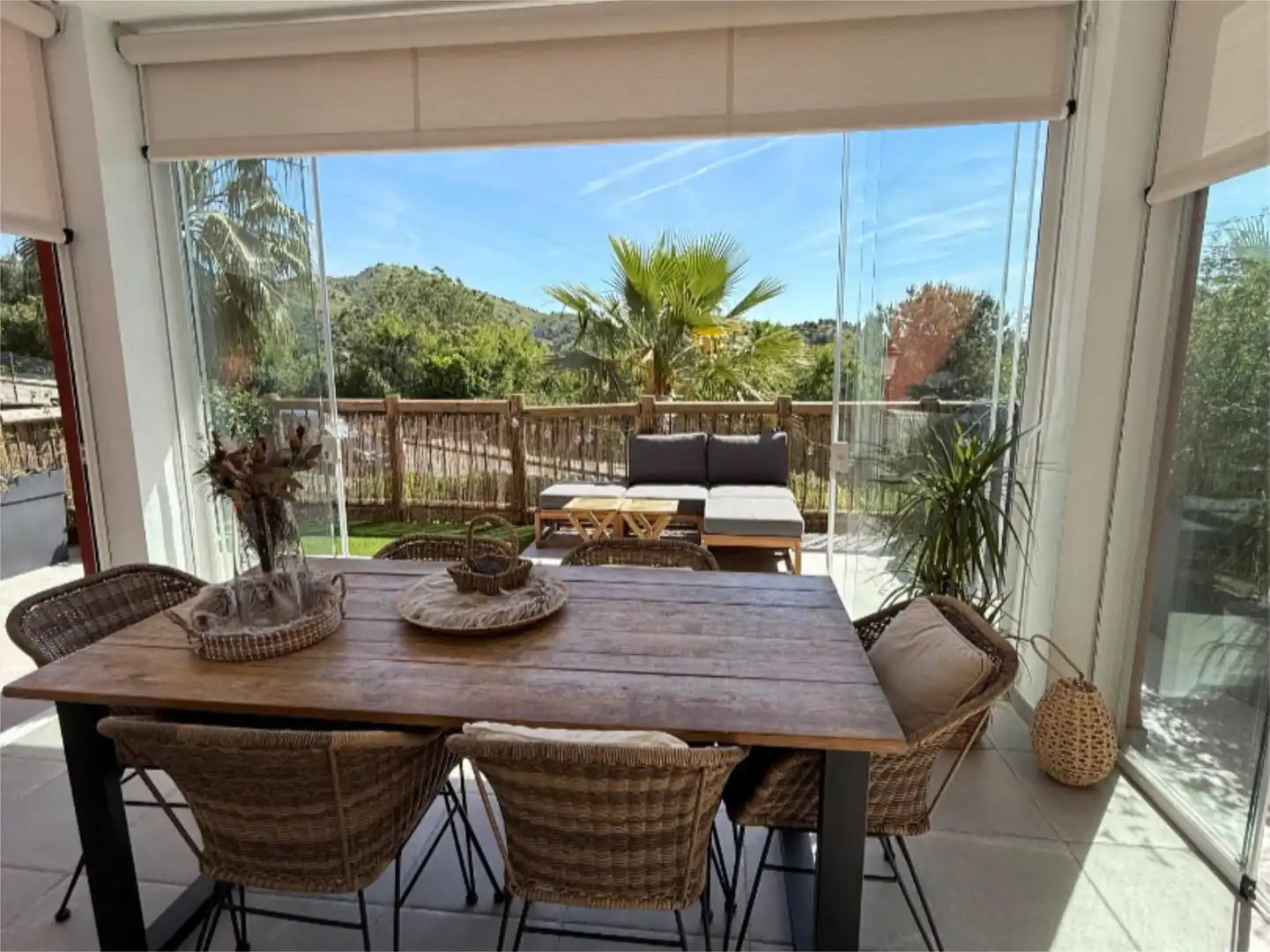 Piso en venta en Urbanización La Reserva, 3, Reserva de Marbella Terraza de Piso en venta en Marbella con Aire acondicionado, Calefacción y Jardín privado