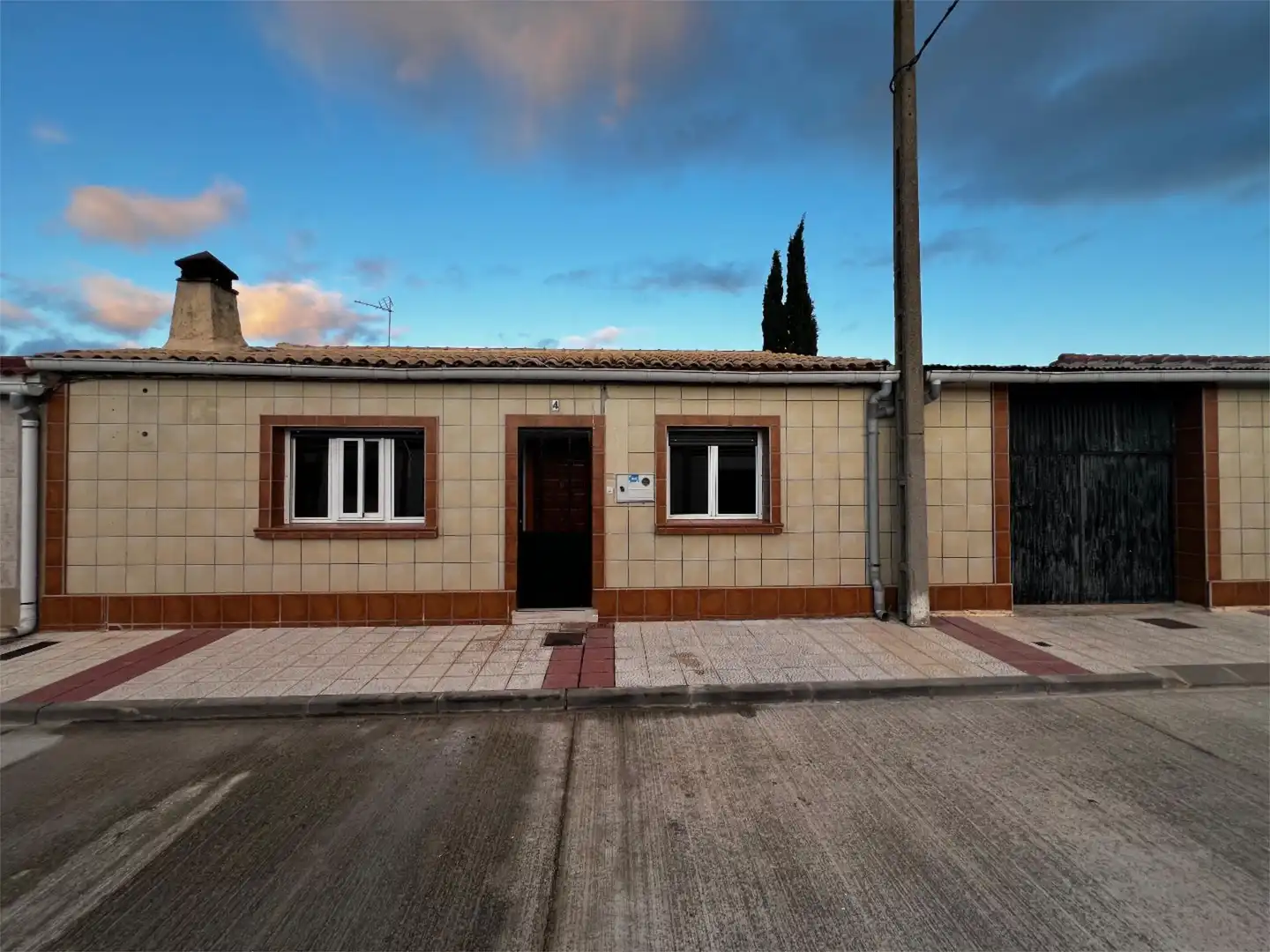 Detached homes for sale in Calle Mélida, 4, Murillo El Cuende
