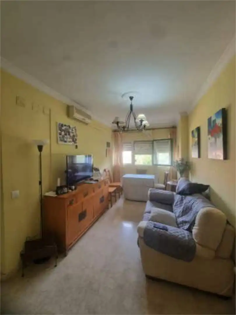Living room of Flat for sale in  Sevilla Capital  with Heating