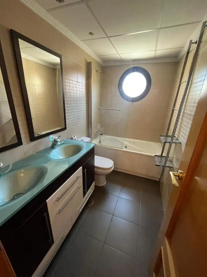 Detached homes for sale in Calle Cañicas, 21, Imaginalia - Llanos del Águila Bathroom of Detached homes for sale in Albacete Capital with Air Conditioner