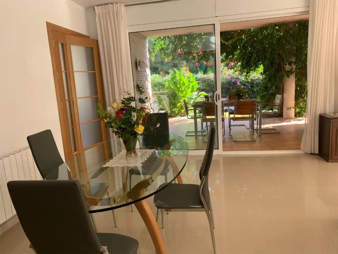 Piso en venta en Carrer d'Occitània, 19, Mas Trader - Corral d'En Tort - Corral d'En Cona Jardín de Piso en venta en Cubelles con Aire acondicionado, Calefacción y Jardín privado