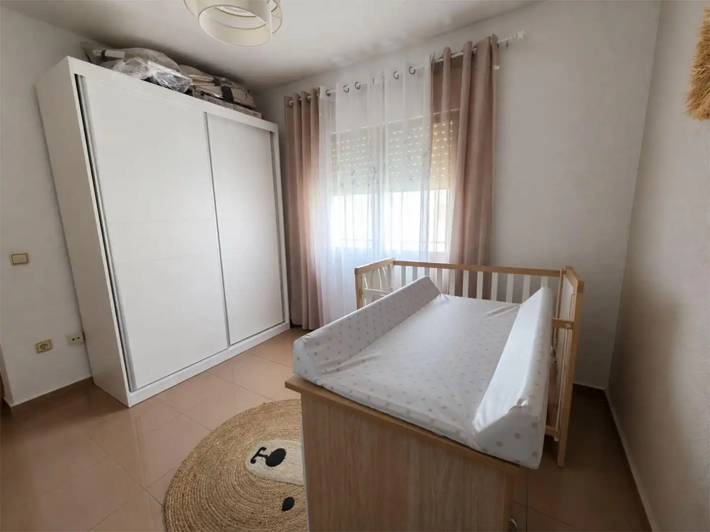 Casa adosada en venda a Calle Río Guadiana, 4, Quintanar de la Orden Dormitori de Casa adosada en venda en Quintanar de la Orden amb Aire condicionat