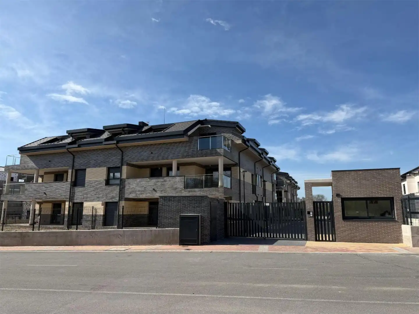 Flat for rent in Camino de Alpedrete, 54, Colegios