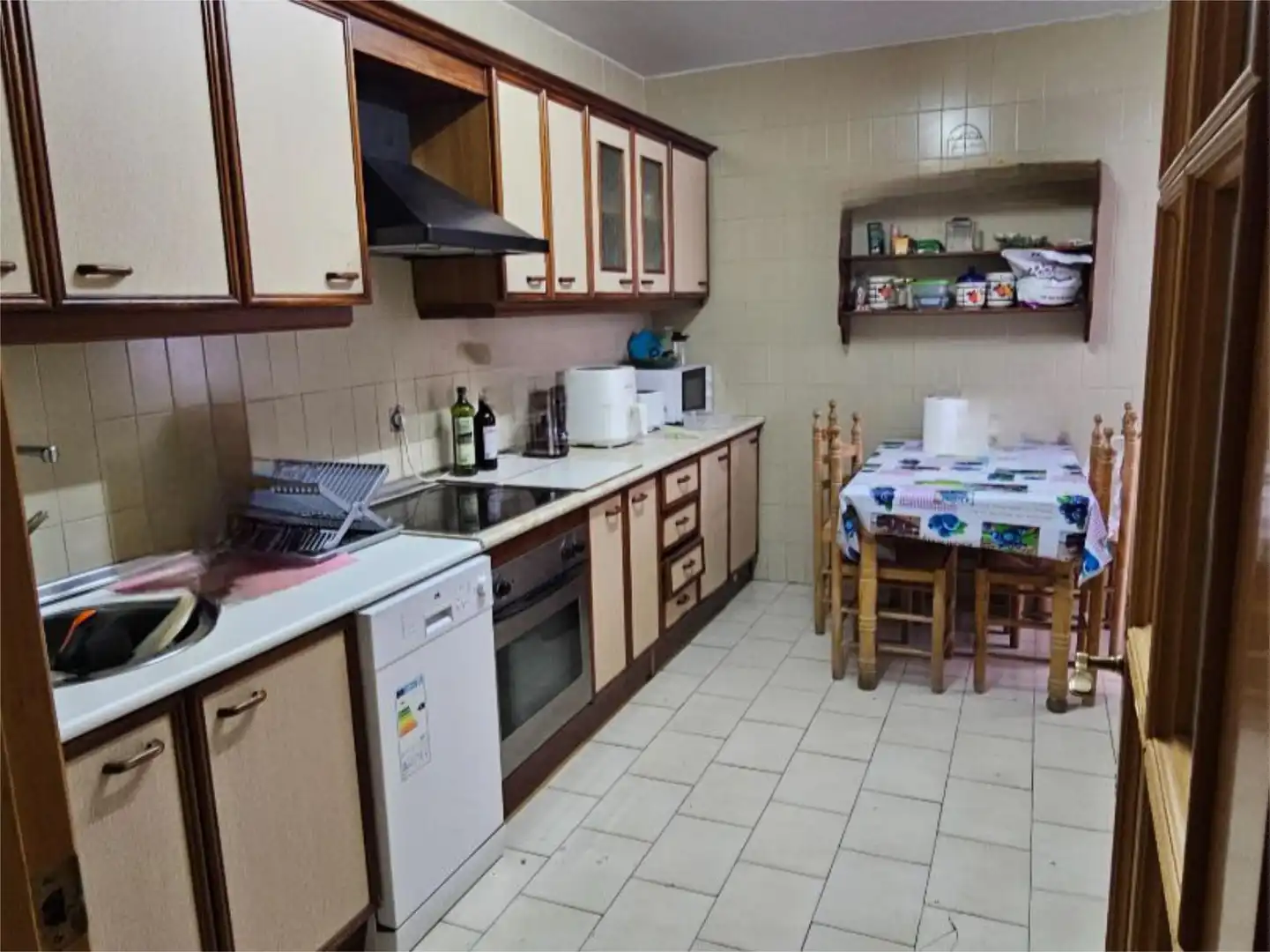 Flat for sale in Calle Salvador de Madariaga, 6, Valdepasillas - La Paz - Huerta Rosales Kitchen of Flat for sale in Badajoz with Air Conditioner, Heating and Terrace