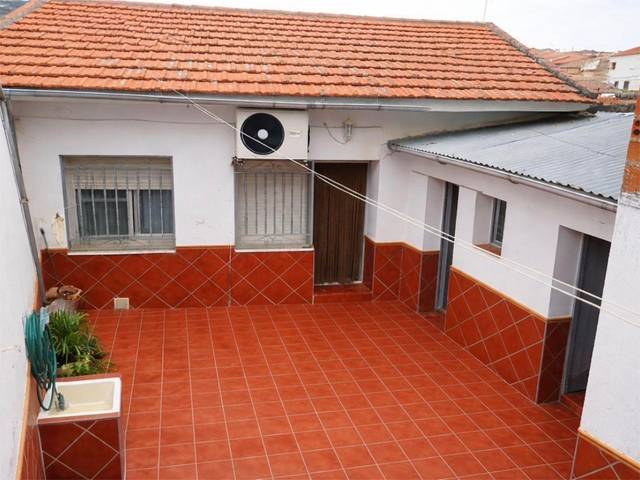 Piso en Venta en Calle Fuente, 6 en Sevilleja de la Jara