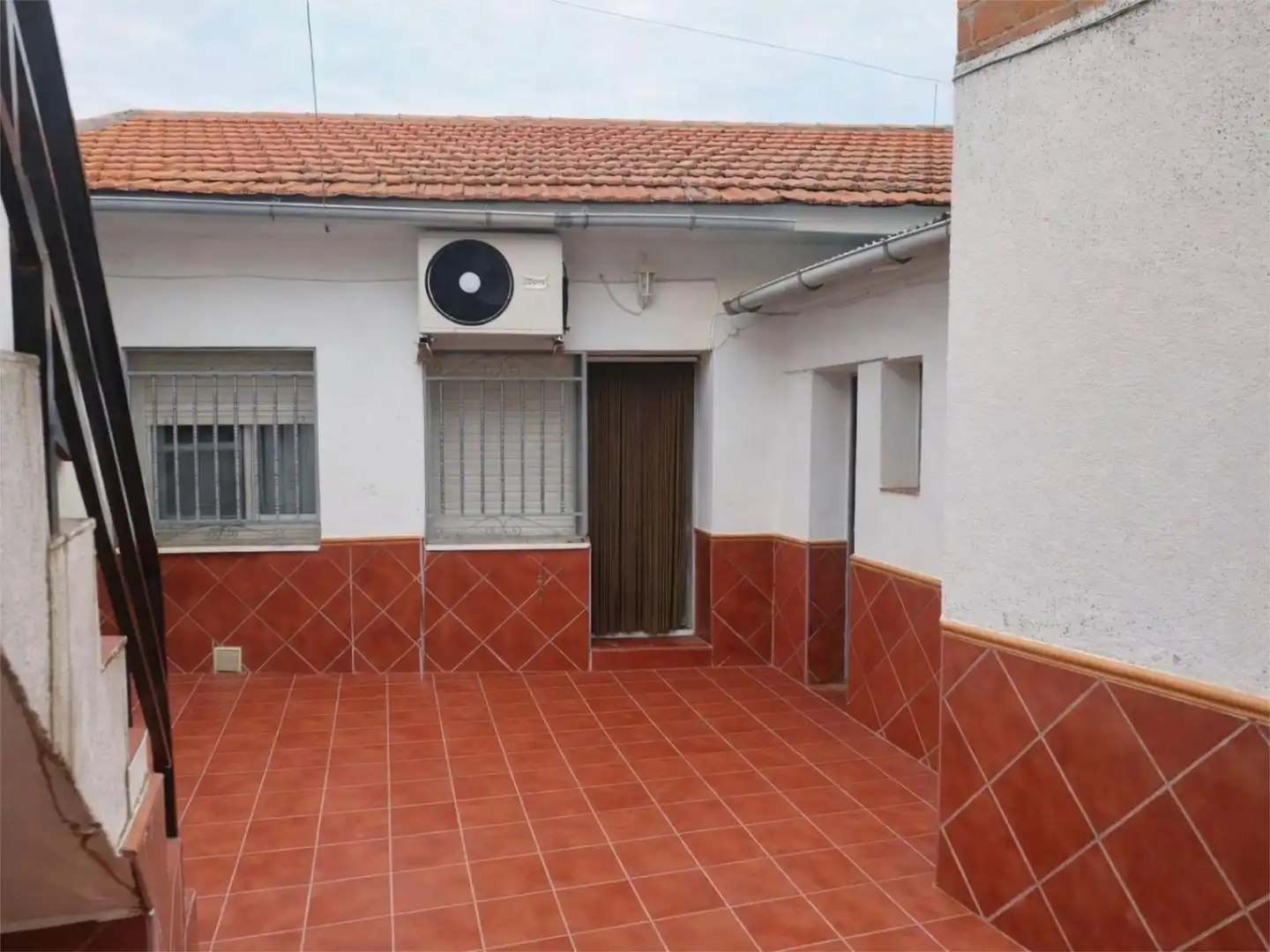 Flat for sale in Calle Fuente, 6, Sevilleja de la Jara Exterior view of Flat for sale in Sevilleja de la Jara with Air Conditioner, Private garden and Terrace