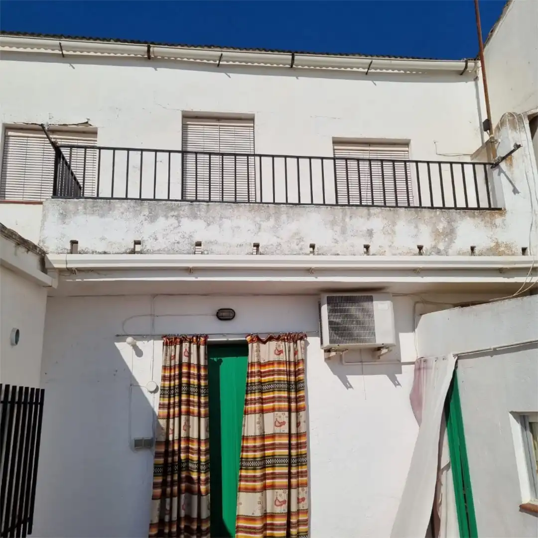 Vista exterior de Casa adosada en venta en Hornachos con Aire acondicionado, Terraza y Balcón