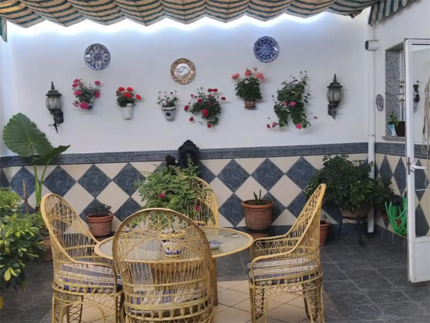 Terraza de Piso de alquiler en Marmolejo con Aire acondicionado, Calefacción y Parquet
