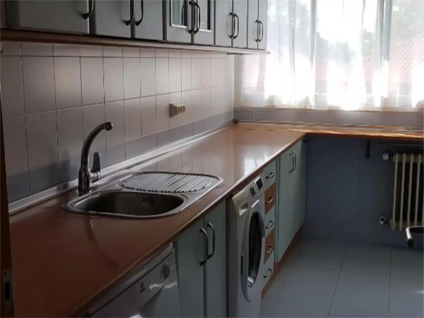 Kitchen of Flat for rent in Boadilla del Monte  with Heating, Parquet flooring and Storage room