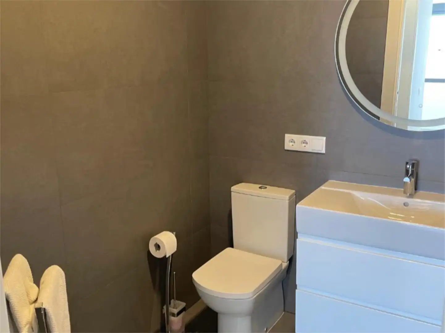 Bathroom of Flat for sale in Medina del Campo  with Air Conditioner, Heating and Private garden