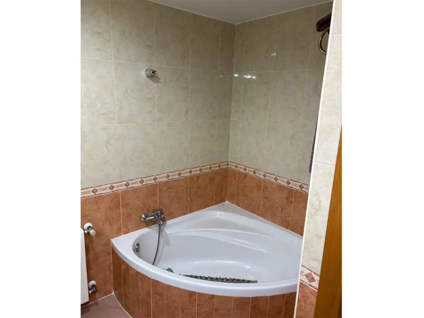 Detached homes for sale in Calle de los claveles, 10, Juan de Borbón Bathroom of Detached homes for sale in Murcia with Air Conditioner, Heating and Terrace