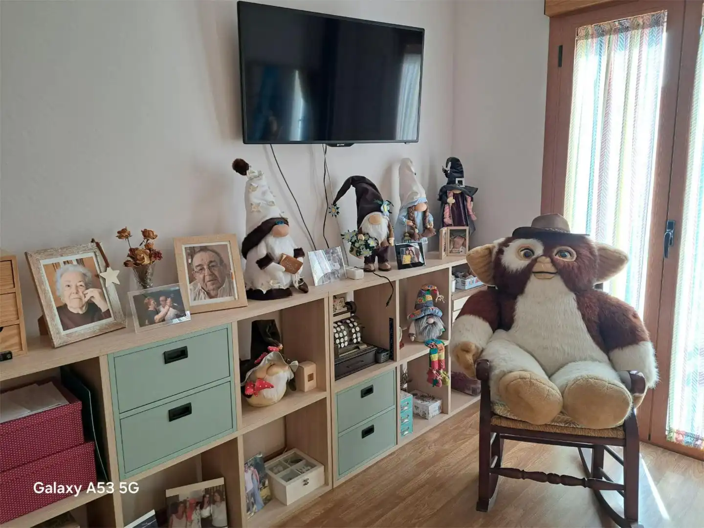 Sala d'estar de Casa adosada en venda en Olivenza amb Calefacció, Parquet i Terrassa