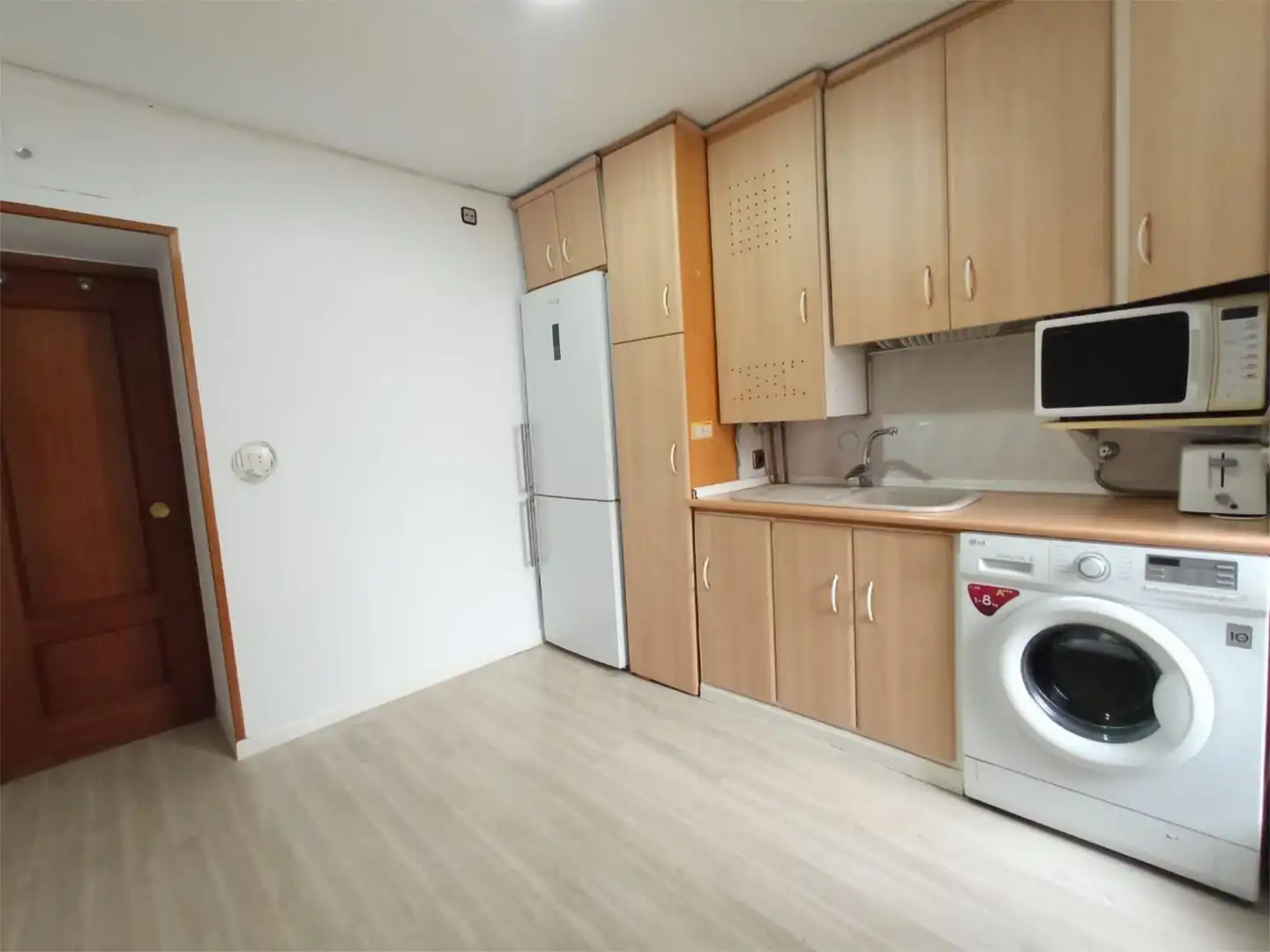 Cocina de Piso en venta en  Madrid Capital con Aire acondicionado