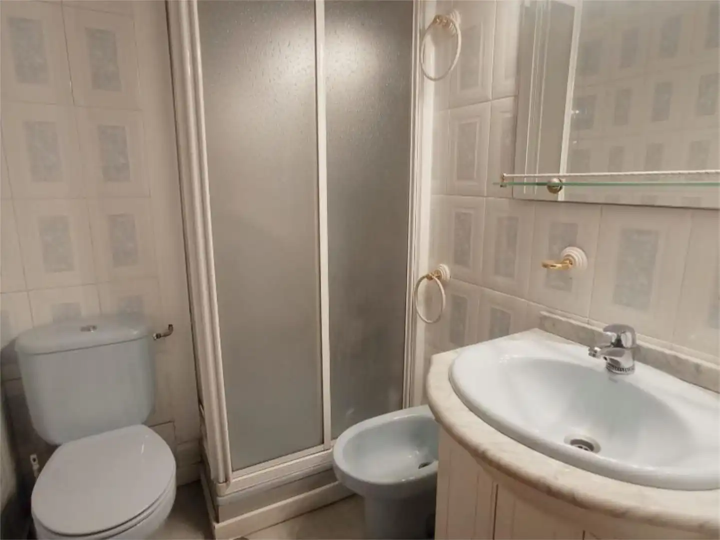 Baño de Piso en venta en  Madrid Capital con Aire acondicionado