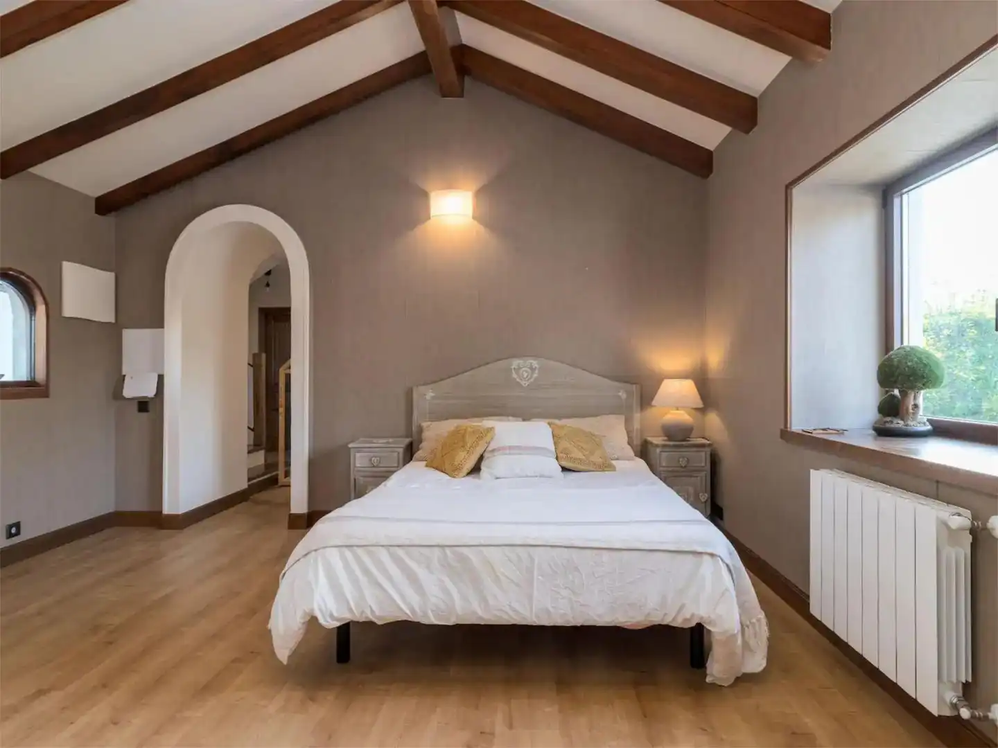 Casa o chalet en venta en Avenida Alisas, 48, Riotuerto Habitación de Casa o chalet en venta en Riotuerto con Calefacción, Jardín privado y Parquet
