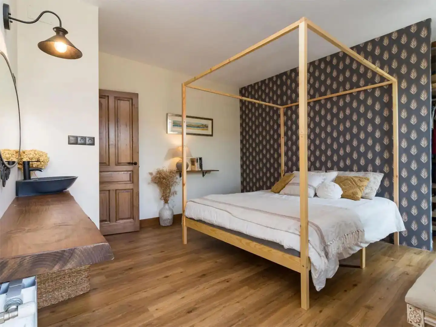 Casa o chalet en venta en Avenida Alisas, 48, Riotuerto Habitación de Casa o chalet en venta en Riotuerto con Calefacción, Jardín privado y Parquet