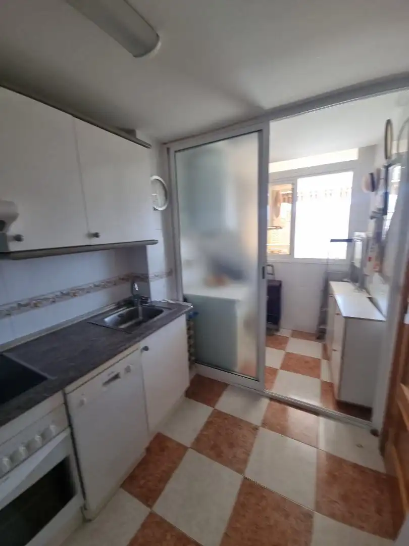 Piso en venta en Avenida Juan Fuster Zaragoza, 12, Rincón Bajo Cocina de Piso en venta en Benidorm con Aire acondicionado y Terraza