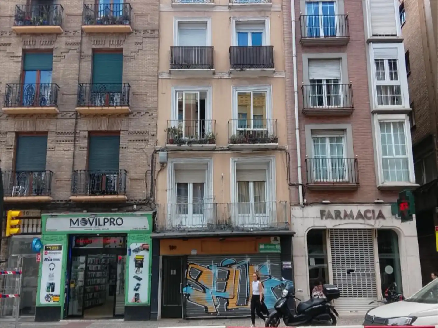 Exterior view of Apartments for sale in  Zaragoza Capital  with Parquet flooring and Furnished