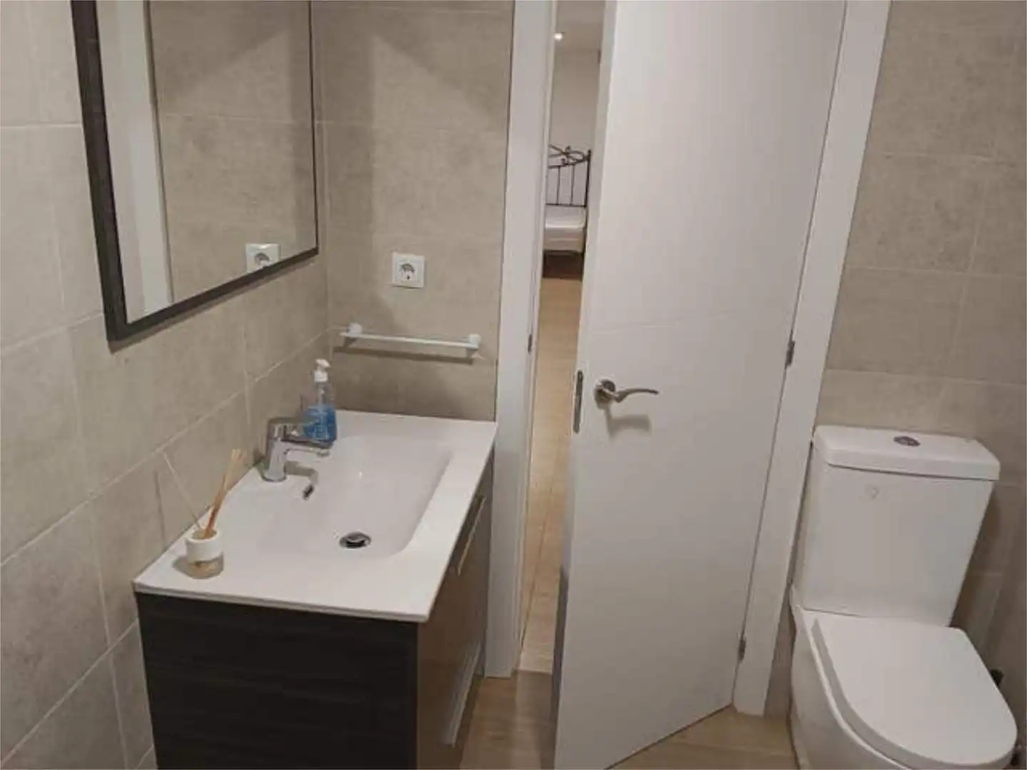 Apartamento de alquiler en Quijorna Baño de Apartamento de alquiler en Quijorna con Calefacción, Terraza y Amueblado