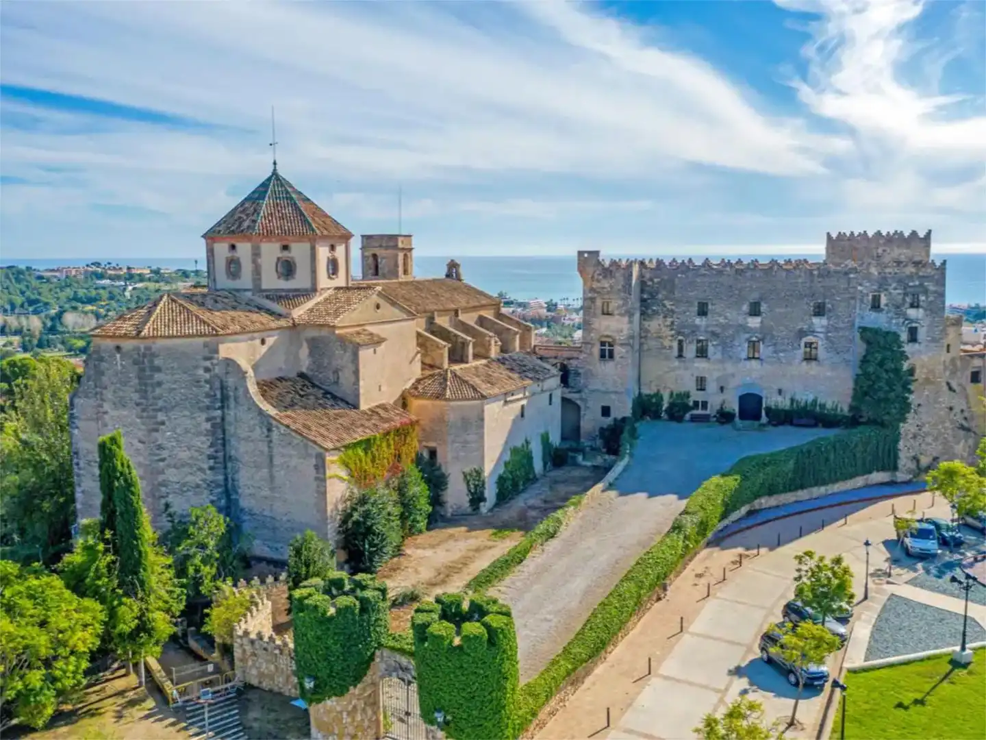 Außenansicht von Wohnung zur Miete in Grisaleña mit Privatgarten und Terrasse