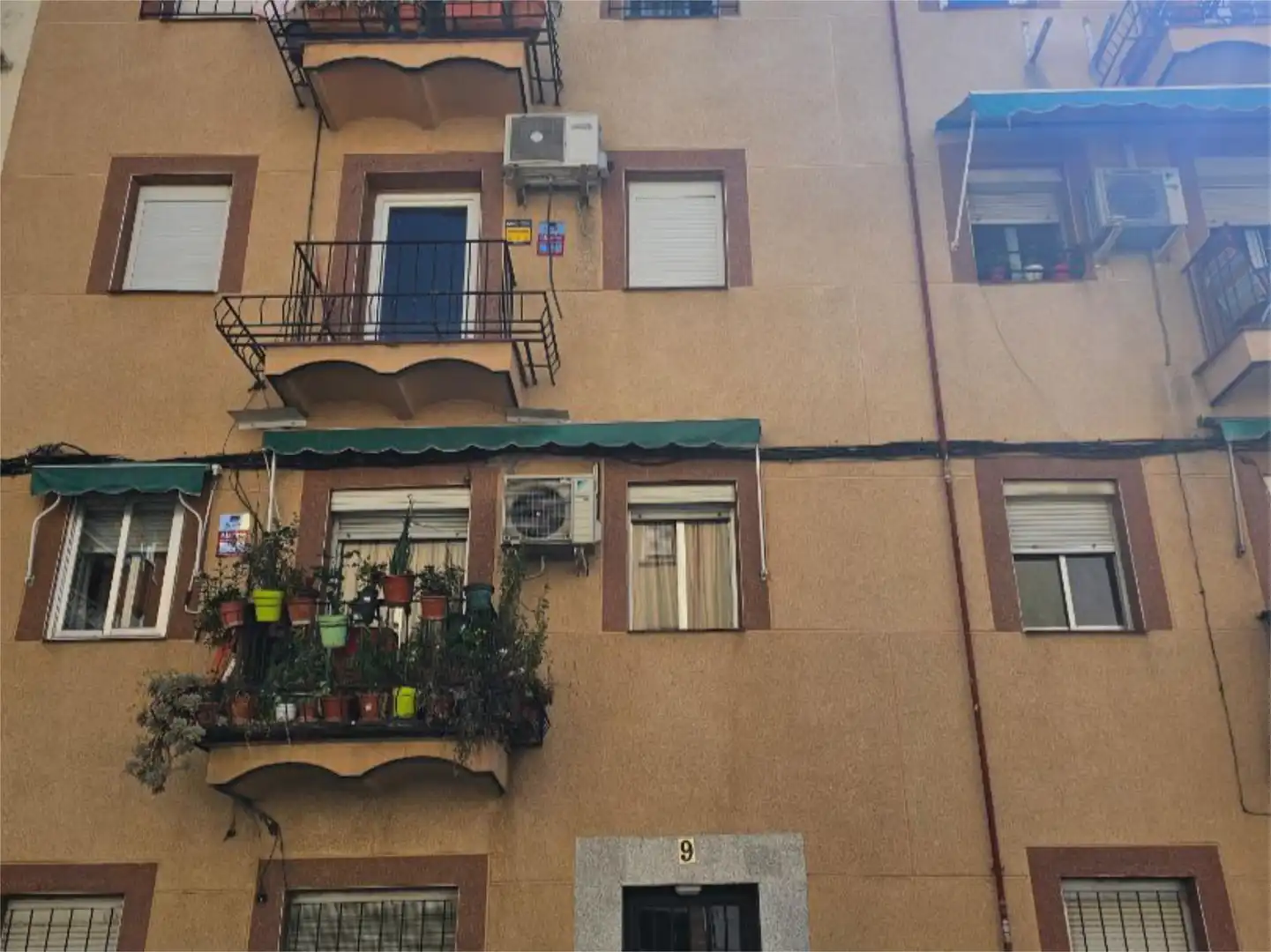 Vista exterior de Piso en venta en  Madrid Capital con Aire acondicionado, Calefacción y Parquet