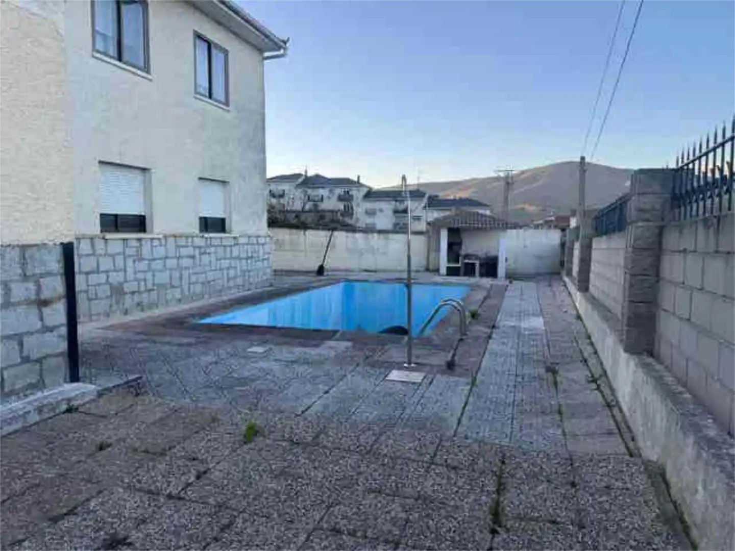Detached homes for sale in El Tiemblo Swimming pool of Detached homes for sale in El Tiemblo with Heating, Private garden and Terrace