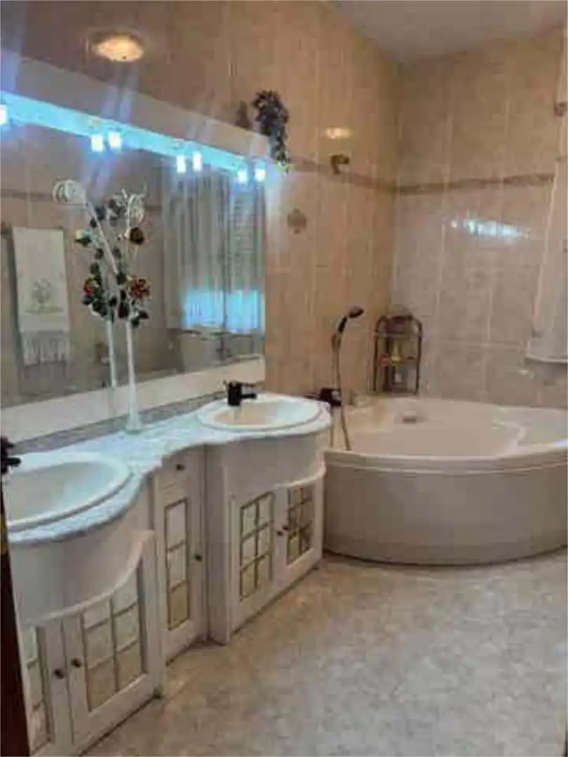 Detached homes for sale in El Tiemblo Bathroom of Detached homes for sale in El Tiemblo with Heating, Private garden and Terrace