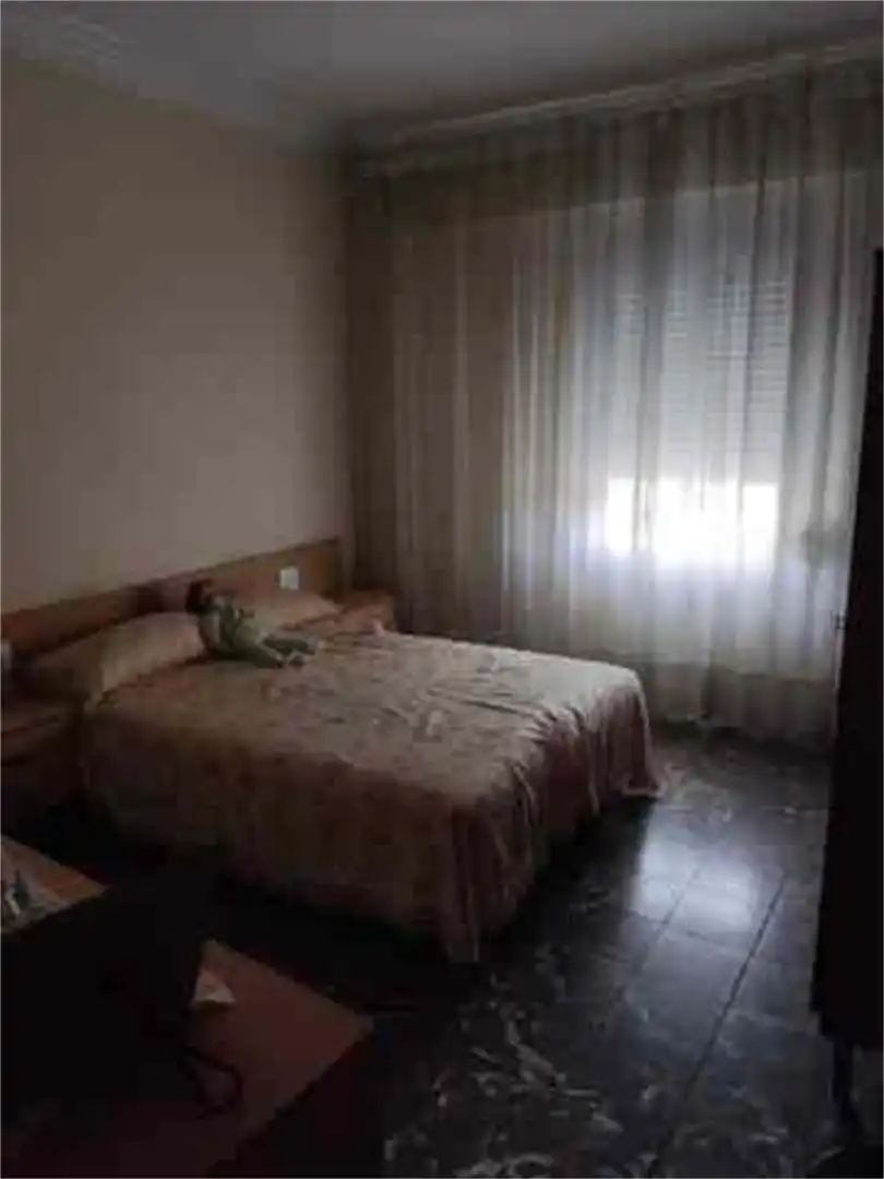 Pis en venda a Oliva pueblo Dormitori de Pis en venda en Oliva amb Calefacció i Moblat