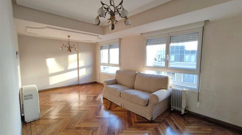 Foto 2 von Wohnung zur Miete in Calle Marqués de San Esteban, 67, Barrio del Centro, Gijón