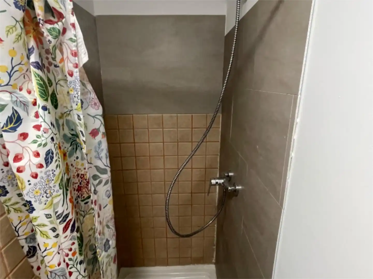 Bathroom of Detached homes for share in Muro  with Air Conditioner, Heating and Terrace