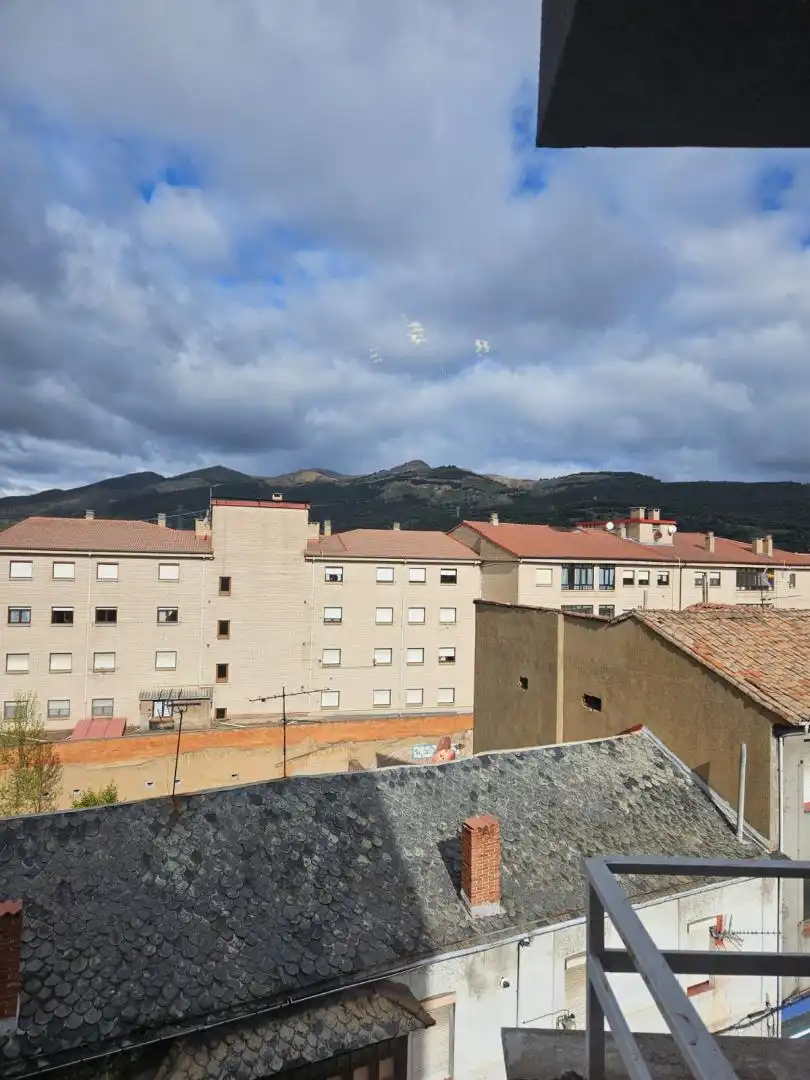 Flat for sale in Le-4514, 97, La Robla Exterior view of Flat for sale in La Robla with Terrace and Balcony