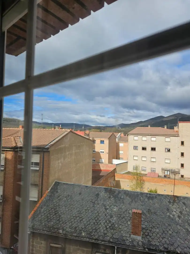 Flat for sale in Le-4514, 97, La Robla Exterior view of Flat for sale in La Robla with Terrace and Balcony